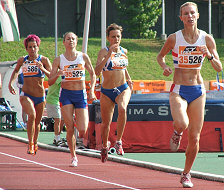 800m Final - leading up home straight trying break up the field in first lap