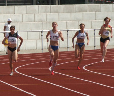 400m final at around 100m